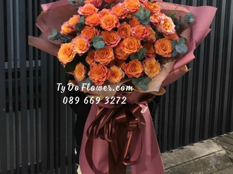 B0123205 BÓ HOA HỒNG CAM SPIRIT ROSES HOA CHÚC MỪNG