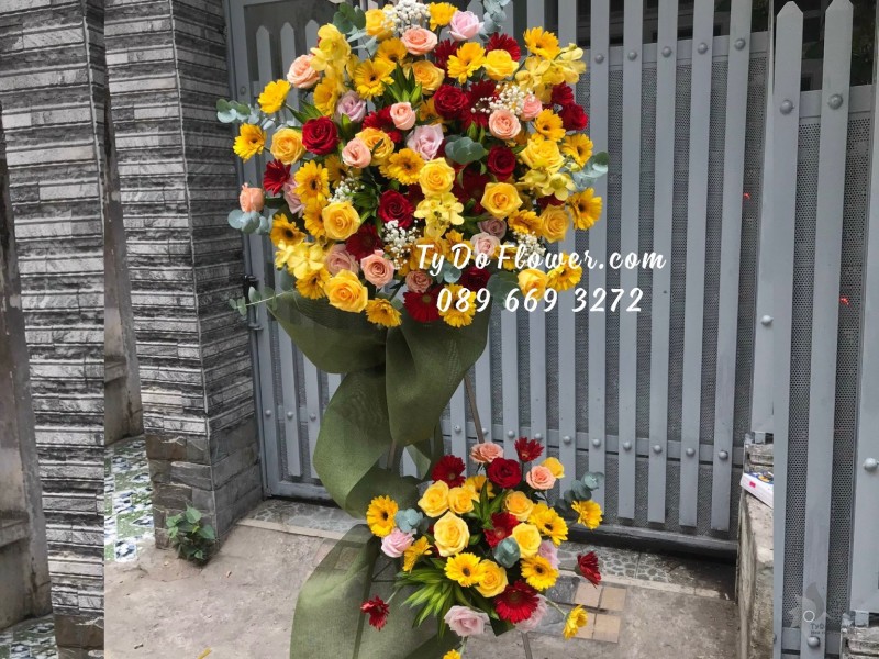 KCM0323519 KỆ HOA CHÚC MỪNG