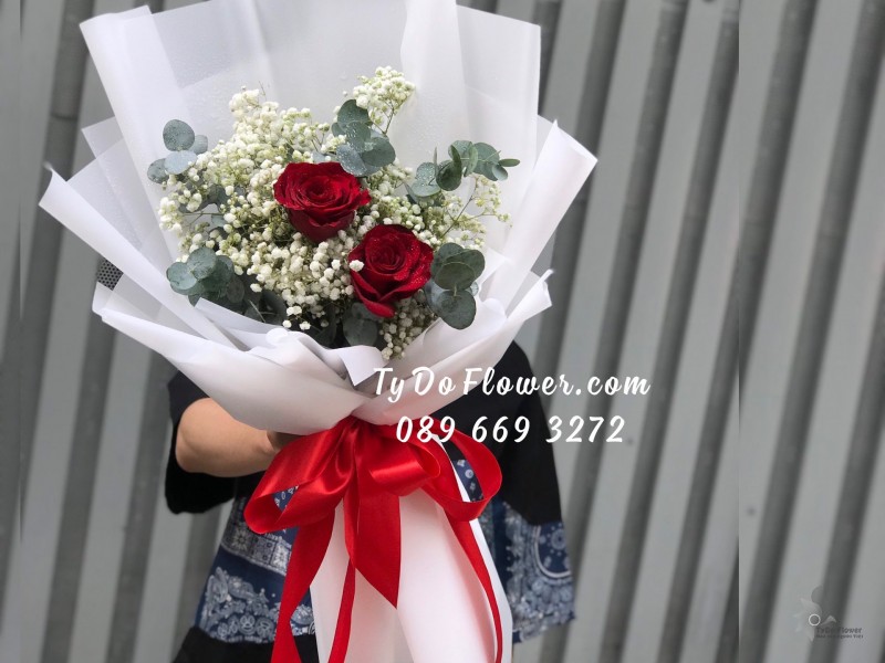 B0623733 BÓ HOA HỒNG ĐỎ ECUADOR ROSES mix HOA BABY Hoa Chúc Mừng ừ