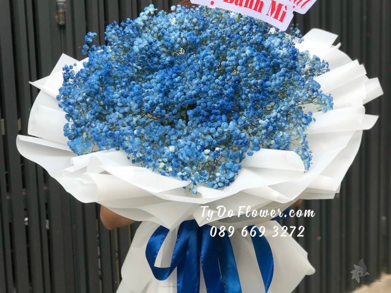 B11231119 BÓ HOA CHÚC MỪNG SINH NHẬT thiết kế hoa baby xanh dương
