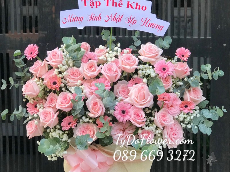 G02241383 GIỎ HOA CHÚC MỪNG SINH NHẬT SẾP thiết kế chủ đạo Hoa Hồng Ohara Pink Roses