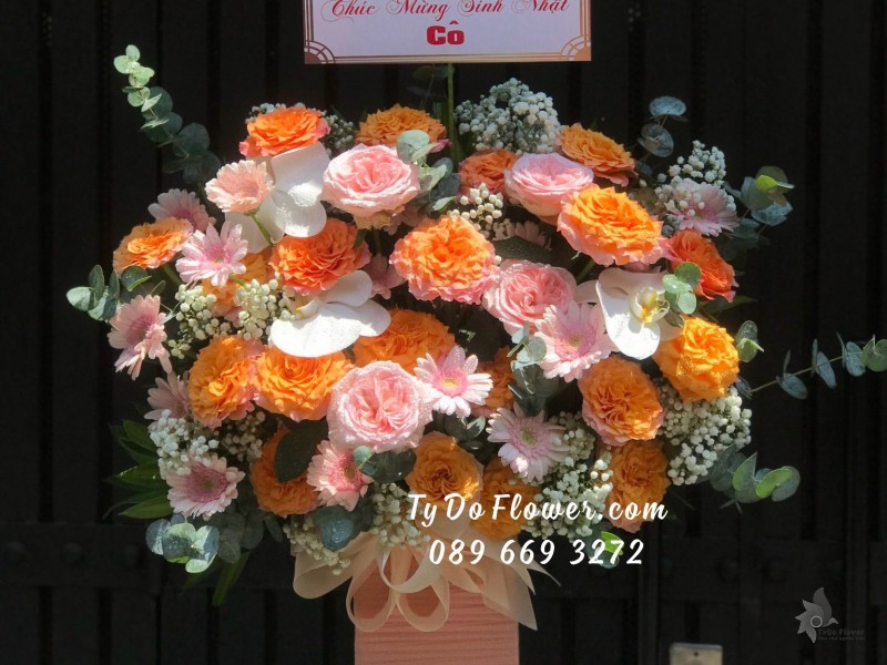 G05241545 GIỎ HOA CHÚC MỪNG SINH NHẬT Thiết Kế Hoa Hồng Cam Spirit Roses, Ohara Pink Roses