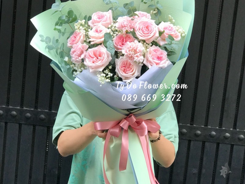 B05241576 BÓ HOA CHÚC MỪNG thiết kế Hoa Hồng Ohara Pink Roses