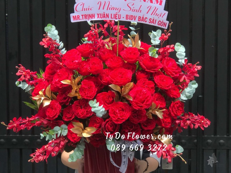 G05241616 GIỎ HOA CHÚC MỪNG SINH NHẬT ANH thiết kế Hoa Hồng Đỏ Ohara Red Roses