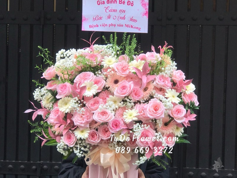 G06241632 GIỎ HOA CẢM ƠN thiết kế Hoa Hồng Ohara Pink Roses