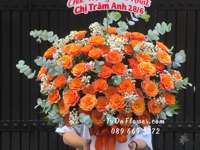 G07241696 GIỎ HOA CHÚC MỪNG SINH NHẬT thiết kế Hoa Hồng Cam Spirit Roses