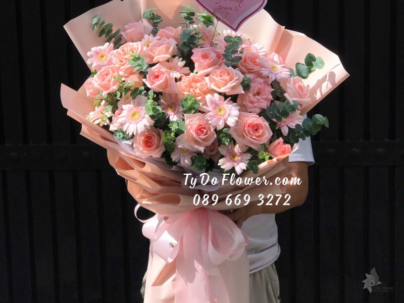 B10241912 BÓ HOA CHÚC MỪNG GIA NHẬP TEAM Thiết kế Hoa Hồng Ohara Pink Roses