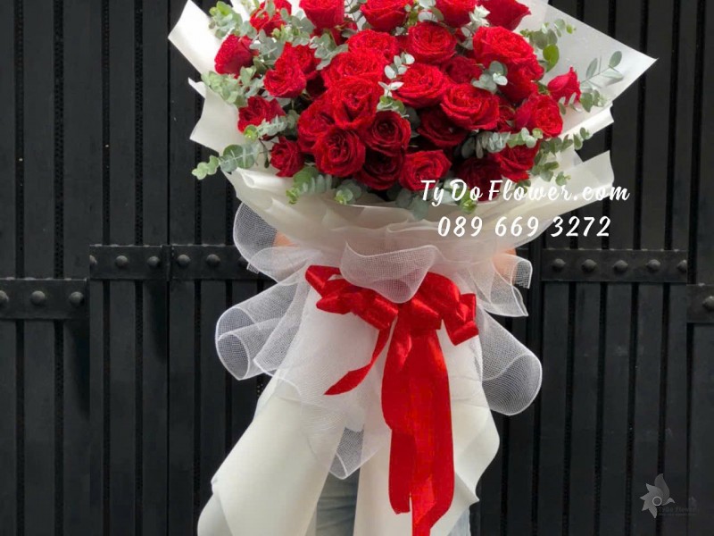 B10241920 BÓ HOA CHÚC MỪNG SINH NHẬT Thiết kế Hoa Hồng Đỏ Ohara Red Roses