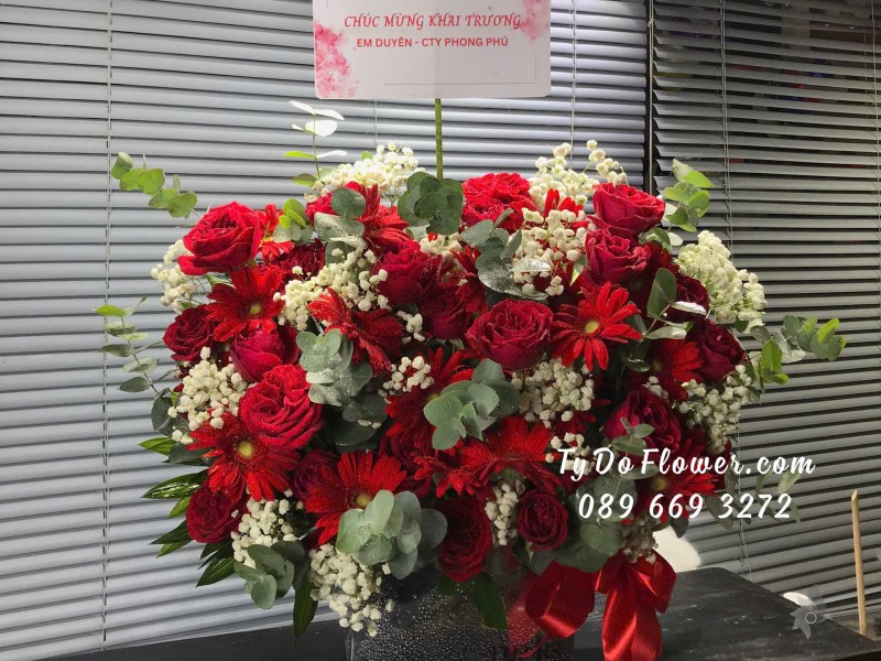 G10241923 GIỎ HOA CHÚC MỪNG KHAI TRƯƠNG Thiết Kế Hoa Hồng Đỏ Ohara Red Roses