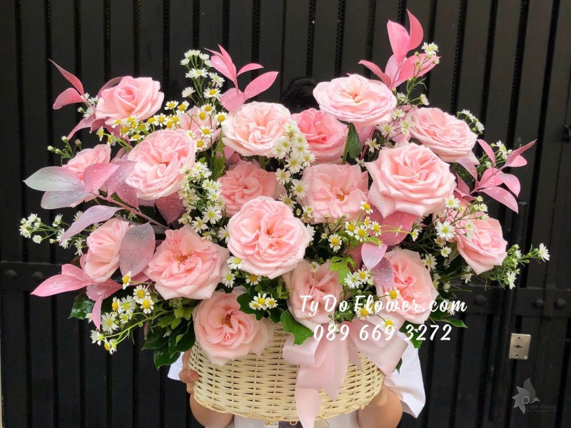 G10242012 GIỎ HOA CHÚC MỪNG thiết kế Hoa Hồng Pink Ohara Roses