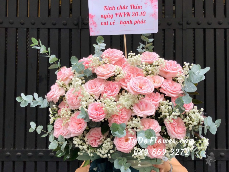 G10242028 GIỎ HOA CHÚC MỪNG NGÀY PHỤ NỮ VN 20-10 thiết kế Hoa Hồng Pink Ohara Rose