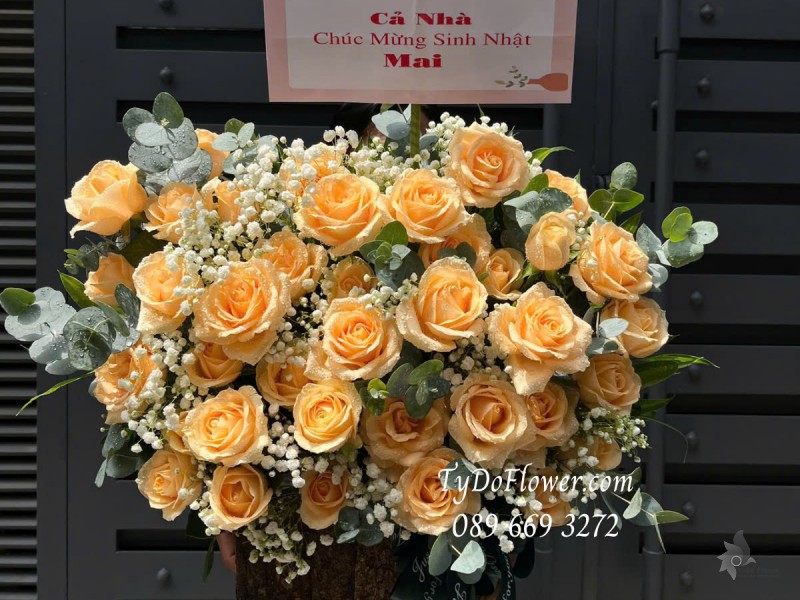 G0425294 GIỎ HOA CHÚC MỪNG SINH NHẬT Thiết kế Hoa Hồng Cam