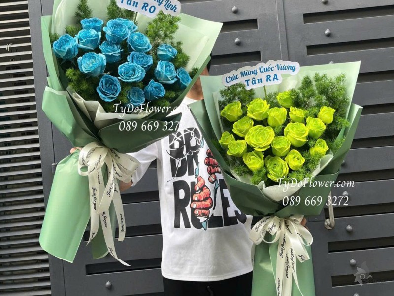 G0825577 BÓ HOA CHÚC MỪNG Thiết kế Hoa Hồng Xanh