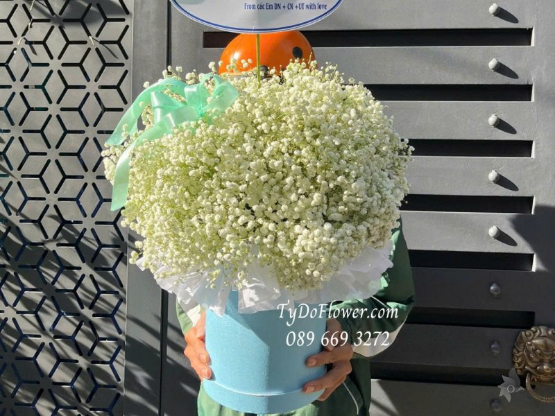 G1025781 GIỎ HOA MỪNG SINH NHẬT Thiết kế hoa Baby trắng