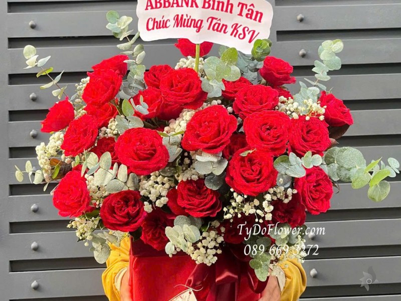 G1025814 GIỎ HOA CHÚC MỪNG Thiết kế hoa hồng đỏ Red Ohara