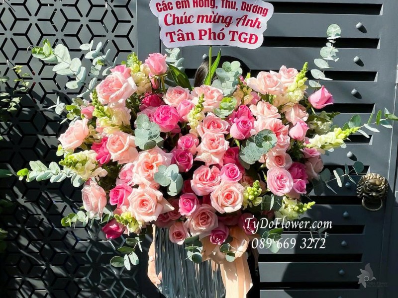 G1025830 GIỎ HOA CHÚC MỪNG GIÁM ĐỐC Thiết kế hoa hồng Pink Ohara, hoa hồng sen