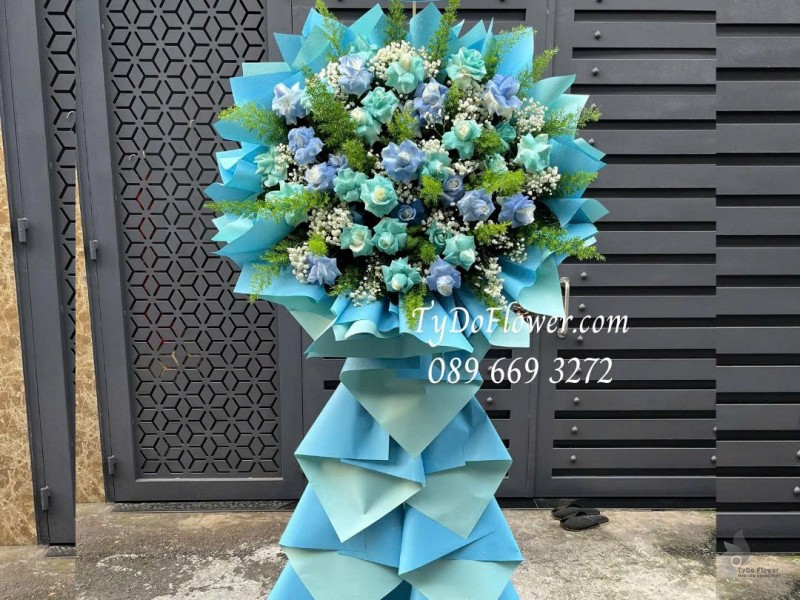 KCM0126026 KỆ HOA CHÚC MỪNG KHAI TRƯƠNG VĂN PHÒNG Thiết kế hoa hồng xanh dương trên nền giấy mỹ thuật cao cấp