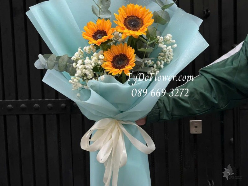 B0126044 BÓ HOA HƯỚNG DƯƠNG Thiết kế 03 bông