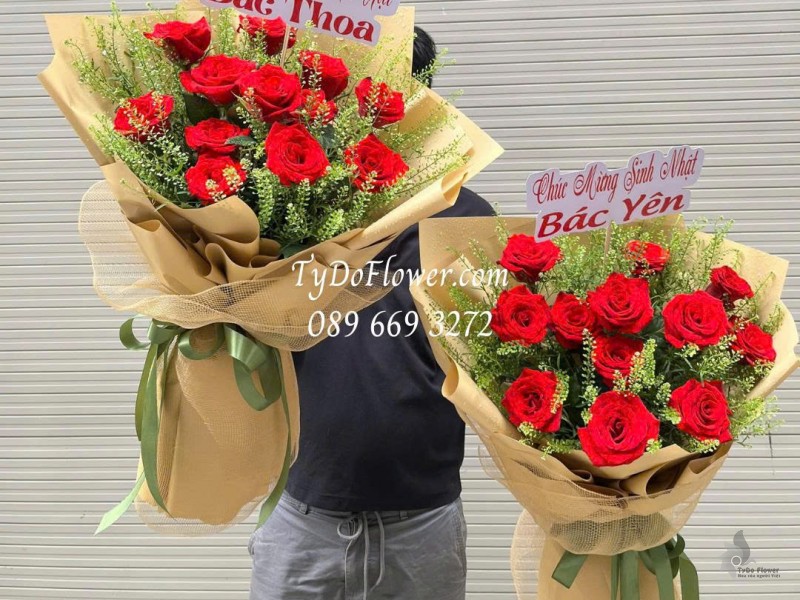 B0126045 ĐẶT TỪ 02 BÓ Hoa Chúc Mừng Sinh Nhật thiết kế Hoa Hồng Đỏ