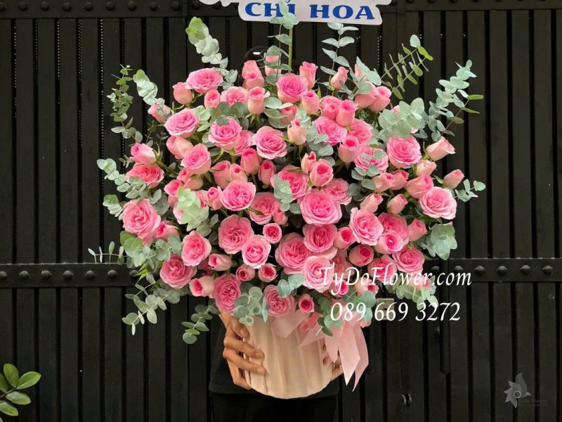 G0226111 GIỎ HOA HỒNG LẠC THẦN Hoa chúc mừng sinh nhật