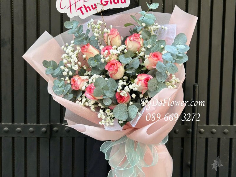 B0226144 BÓ HOA HAPPY BIRTHDAY Thiết kế hoa hồng song hỷ