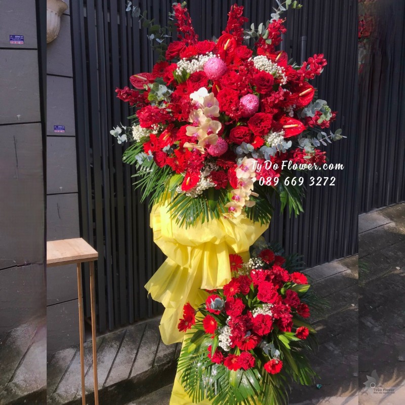KCM10231069 KỆ HOA CHÚC MỪNG thiết kế chủ đạo Hoa Hồng Đỏ Ohara Red Roses