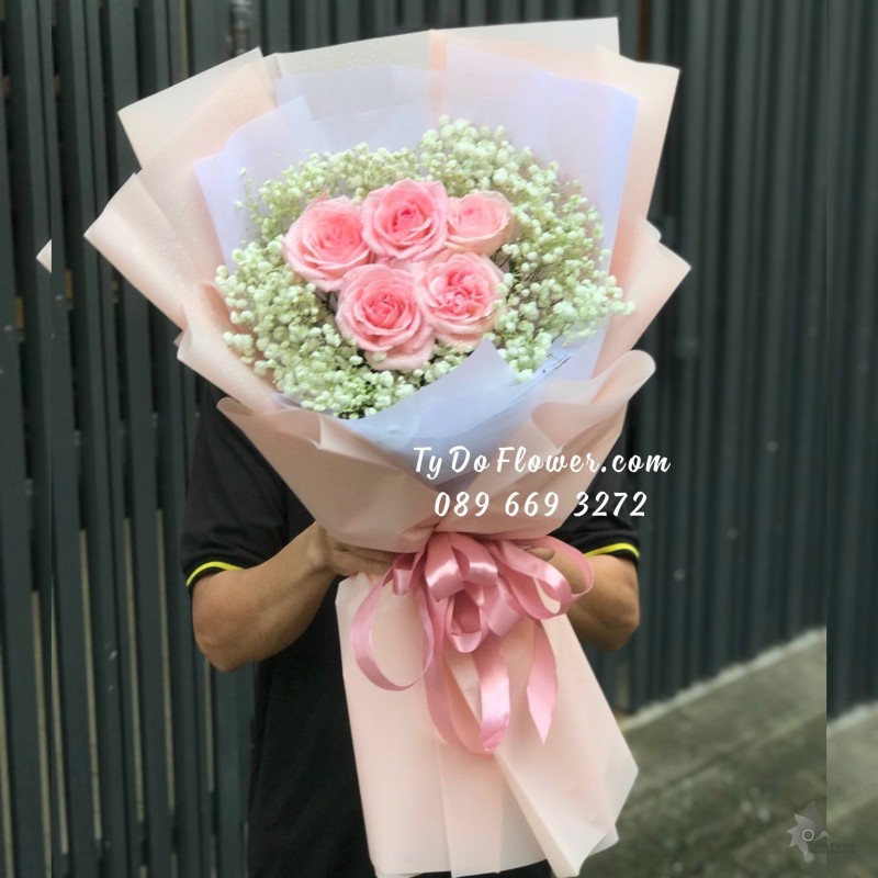 B10231087 BÓ HOA CHÚC MỪNG thiết kế chủ đạo hoa hồng Ohara Pink Roses