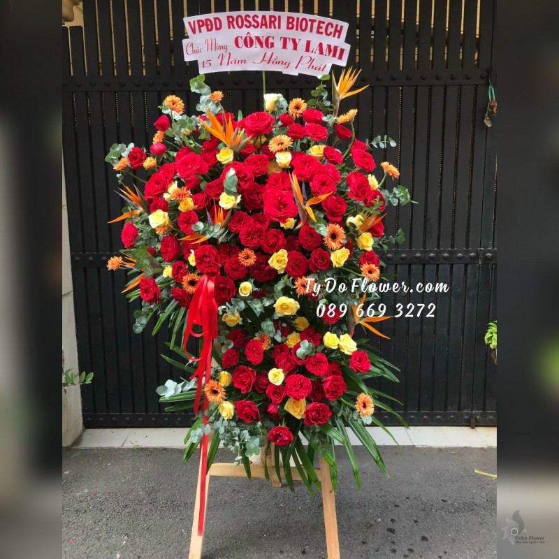 KCM05241620 KỆ HOA CHÚC MỪNG KỶ NIỆM THÀNH LẬP CÔNG TY Thiết kế Hoa Hồng Đỏ Ohara Red Roses