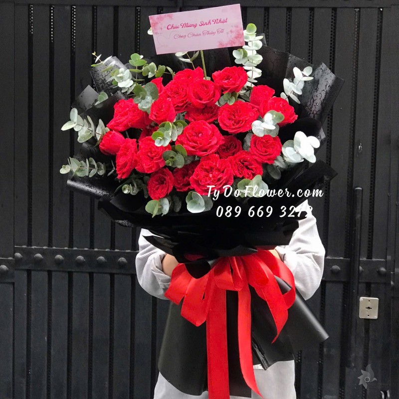 B08241767 BÓ HOA CHÚC MỪNG SINH NHẬT thiết kế Hoa Hồng Đỏ Red Ohara Roses