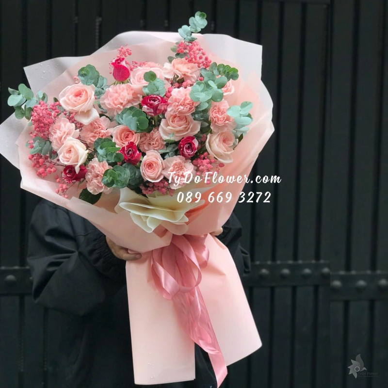 B08241779 BÓ HOA CHÚC MỪNG thiết kế Hoa Hồng Ohara Pink Roses, Cẩm Chướng Hồng