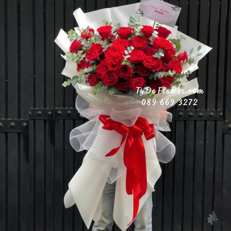 B10241920 BÓ HOA CHÚC MỪNG SINH NHẬT Thiết kế Hoa Hồng Đỏ Ohara Red Roses