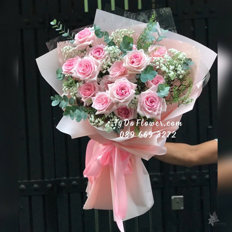 B12242136 BÓ HOA CHÚC MỪNG Thiết kế Hoa Hồng Pink Ohara Roses