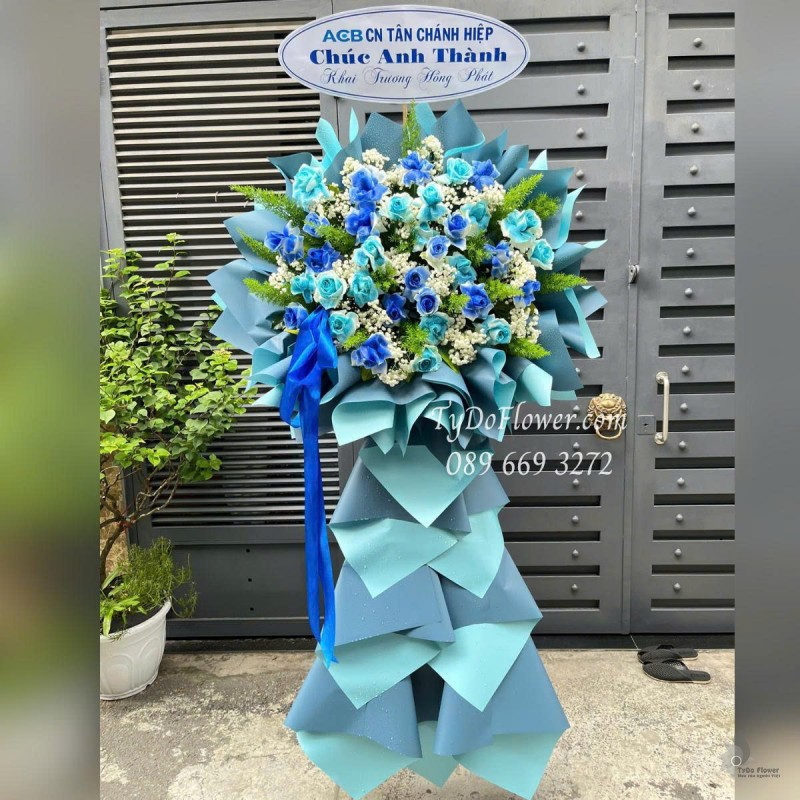 KCM0625483 KỆ HOA CHÚC MỪNG KHAI TRƯƠNG HỒNG PHÁT Thiết kế gam màu xanh dương