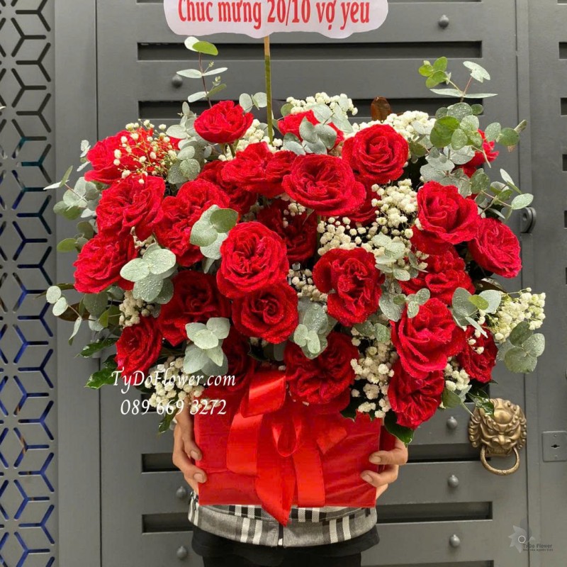 G1025829 GIỎ HOA TẶNG VỢ Thiết kế hoa hồng đỏ Red Ohara