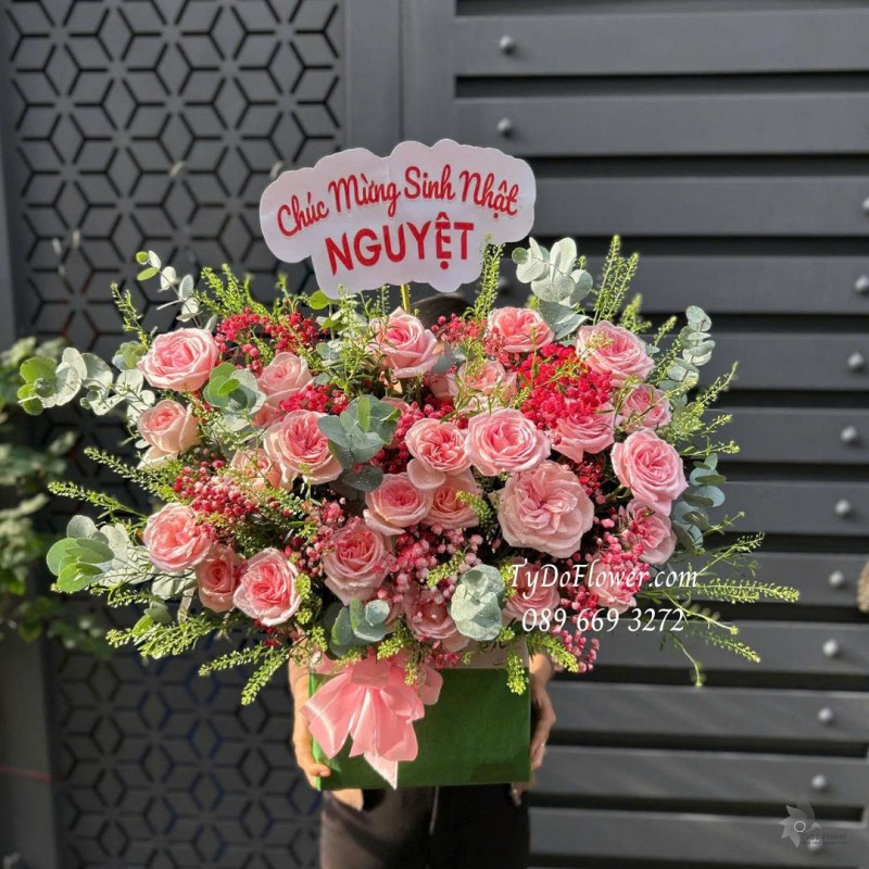 G1125892 GIỎ HOA CHÚC MỪNG SINH NHẬT Thiết kế hoa hồng Pink Ohara