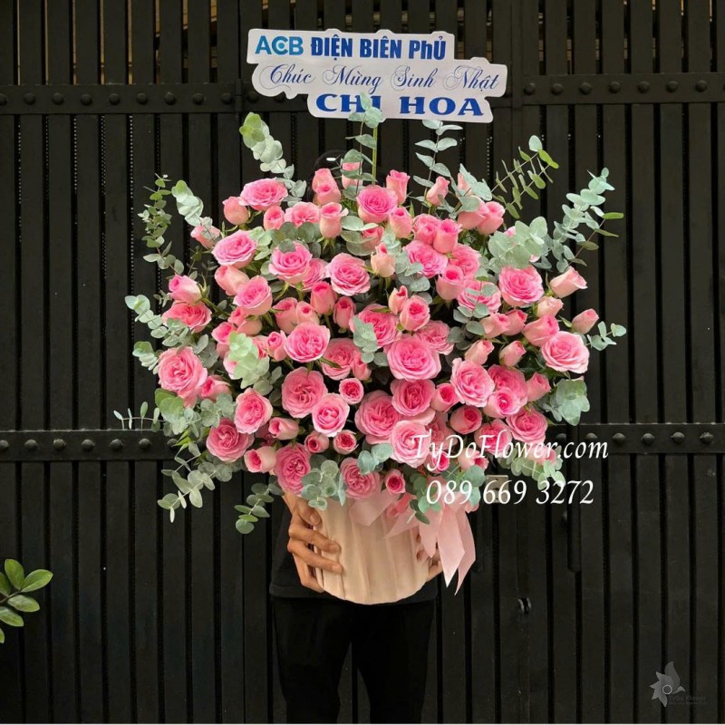 G0226111 GIỎ HOA HỒNG LẠC THẦN Hoa chúc mừng sinh nhật